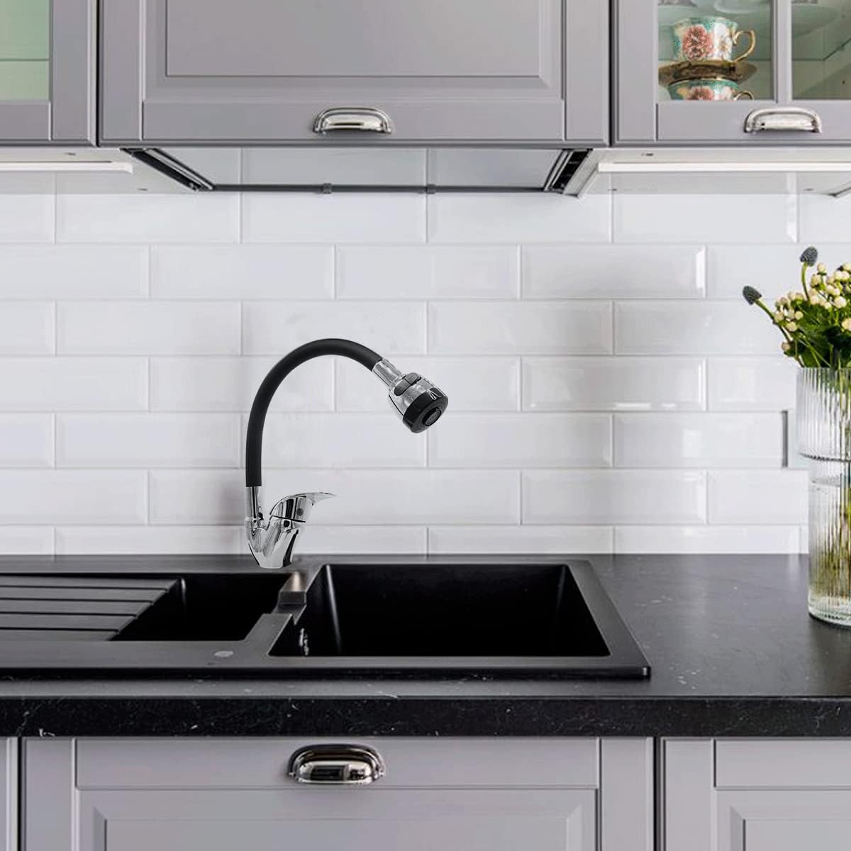 Mezcladora Monomando con Cuello Flexible de Silicón para Fregadero, Doble Chorro, Incluye Mangueras, Diseño Cromo y Negro