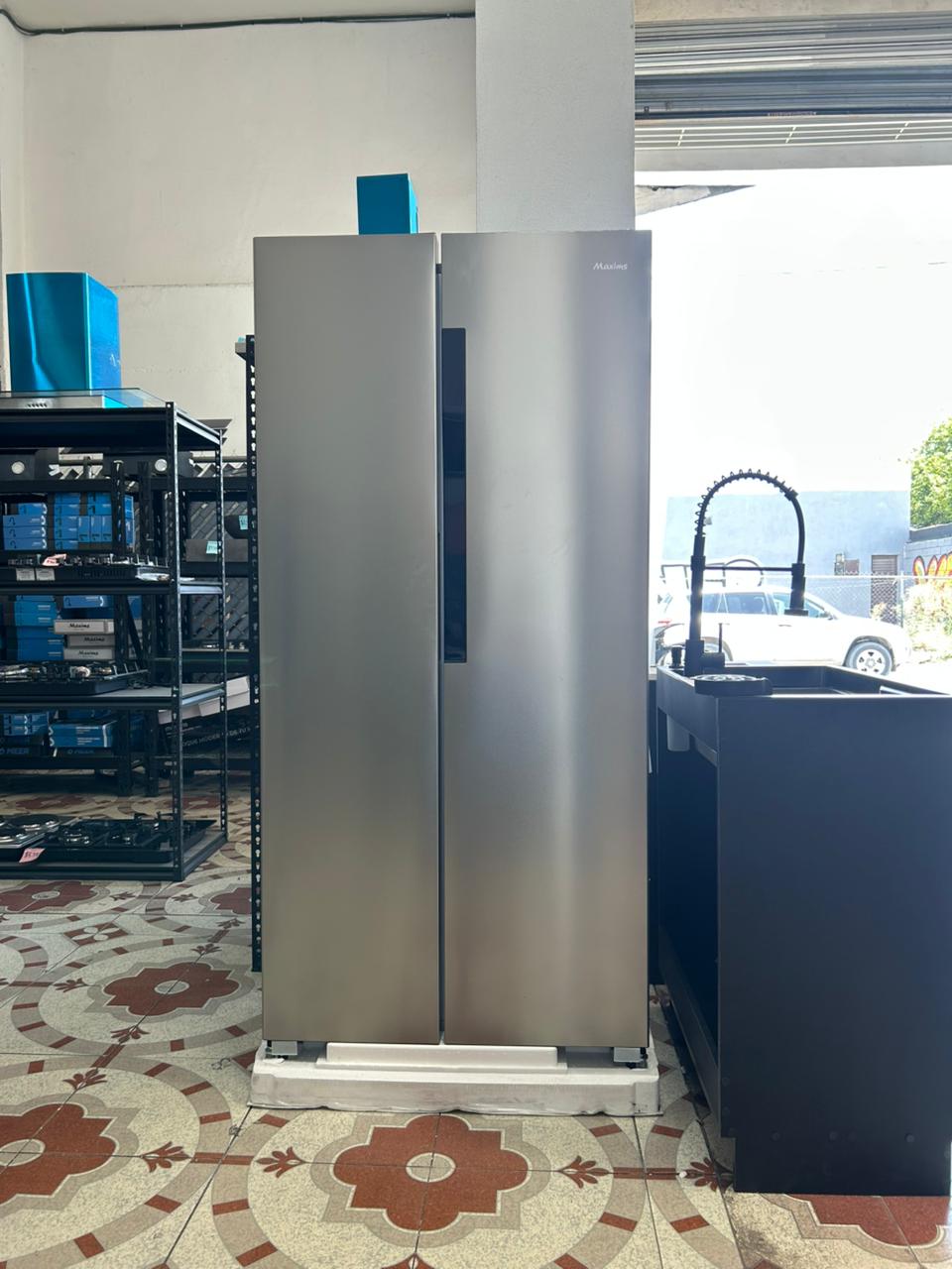 Refrigerador de 17 piés marca MAXIMS, gran diseño, 83 x 177 x 57 cm